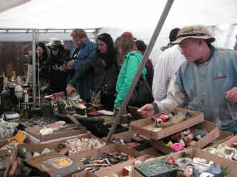 PICT0655_1200x900.jpg (198643 bytes)