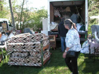 PICT0935_1200x900.jpg (216943 bytes)