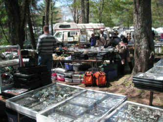 PICT1071_1200x900.jpg (223450 bytes)