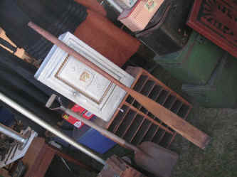 PICT1204_1200x900.jpg (161782 bytes)