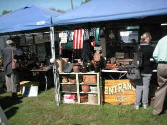 PICT1213_1200x900.jpg (233737 bytes)